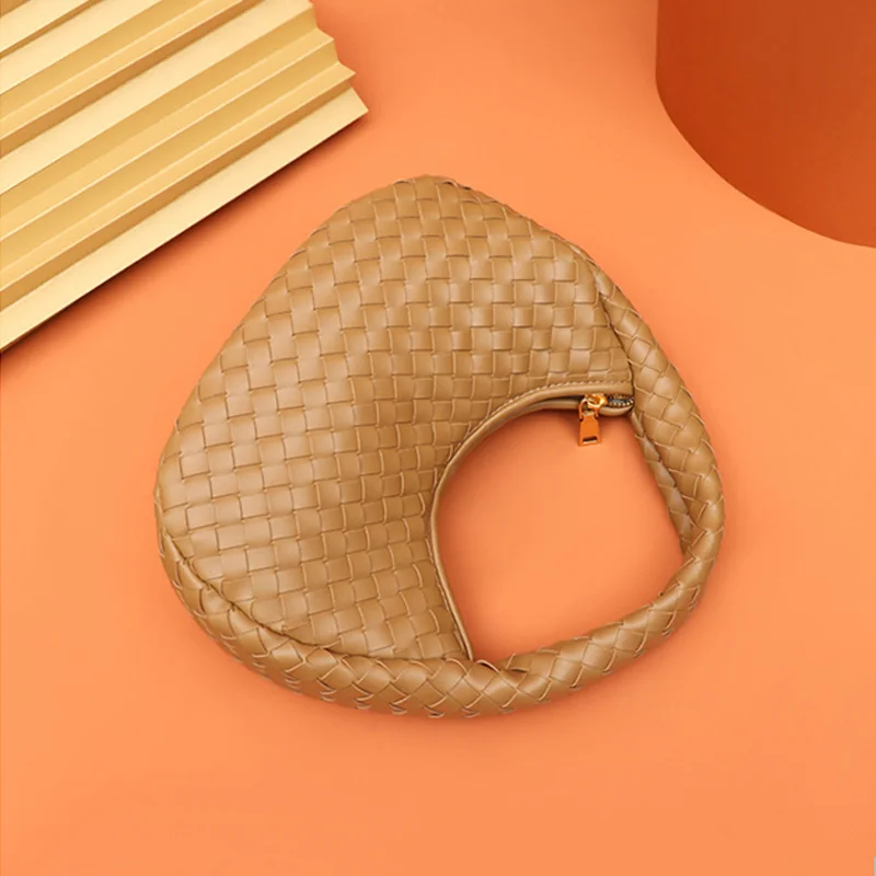 Luxury Woven Leather Pu Bag For Women Braided Tote Bags Shoulder Female Designer Handbag Office Ladies Holiday Summer Beach Chic