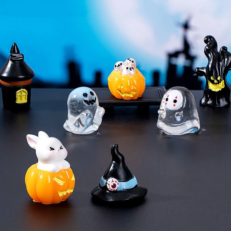 

Cartoon Resin Halloween Crystal Ball Ornament Home Micro Landscape Decoration Faceless Monster Mini Figurines