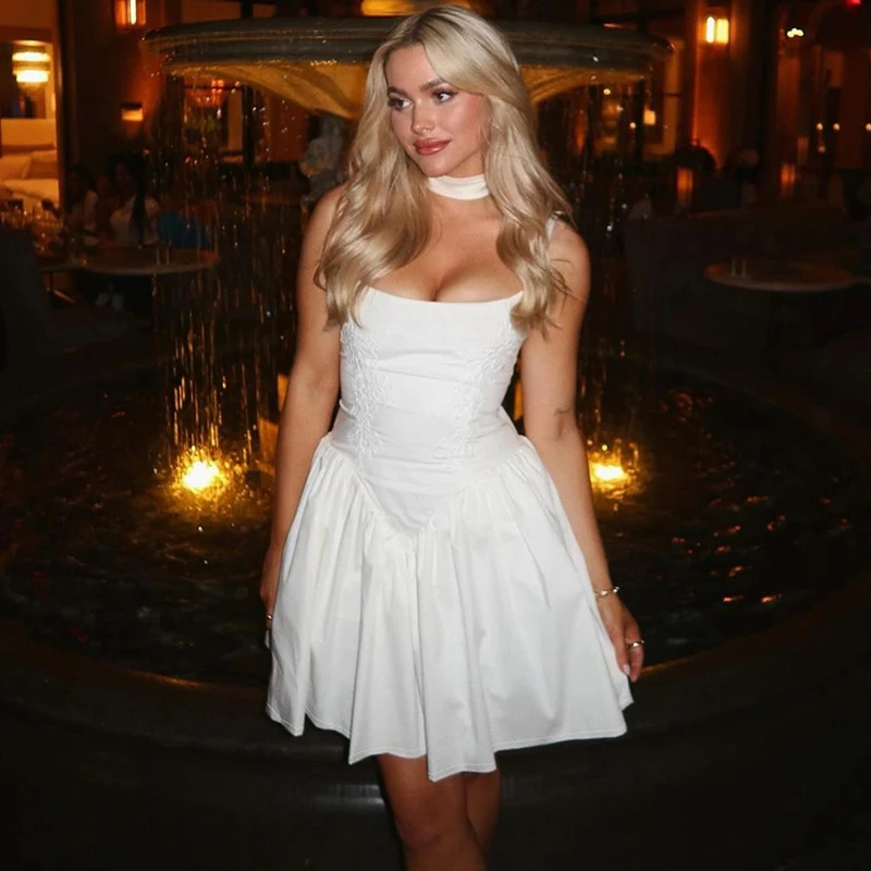 Мини-платье ТРАПЕЦИЕВИДНОЕ на бретелях-спагетти со шнуровкой и открытой спиной