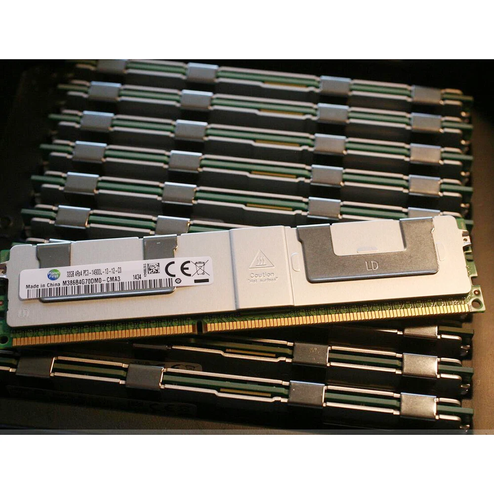 1 шт. для IBM X3650 X3500 X3550 X3750 M3 M4 RAM 32G 32 ГБ DDR3 1866 ECC REG 4RX4 Память