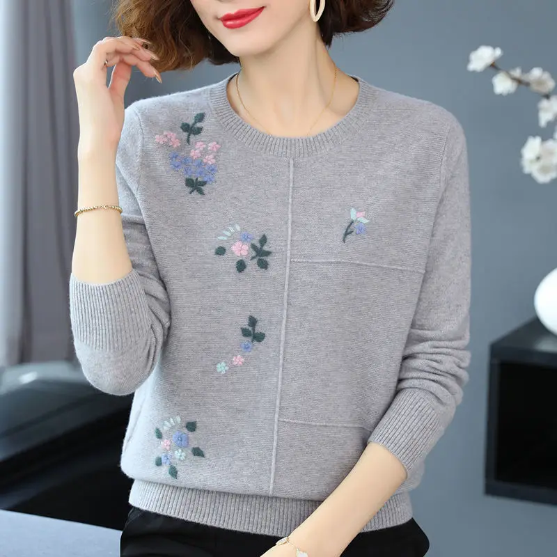 

2022 New Middle-aged Women's Autumn Sweaters Female Clothing 2022 Pullovers Female O-neck Knitting Sweater