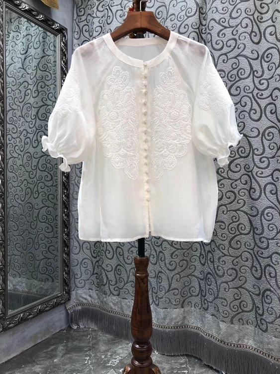 

2022 new women fashion multi button breasted exquisite embroidery puff sleeve straight fashion shirt top 515