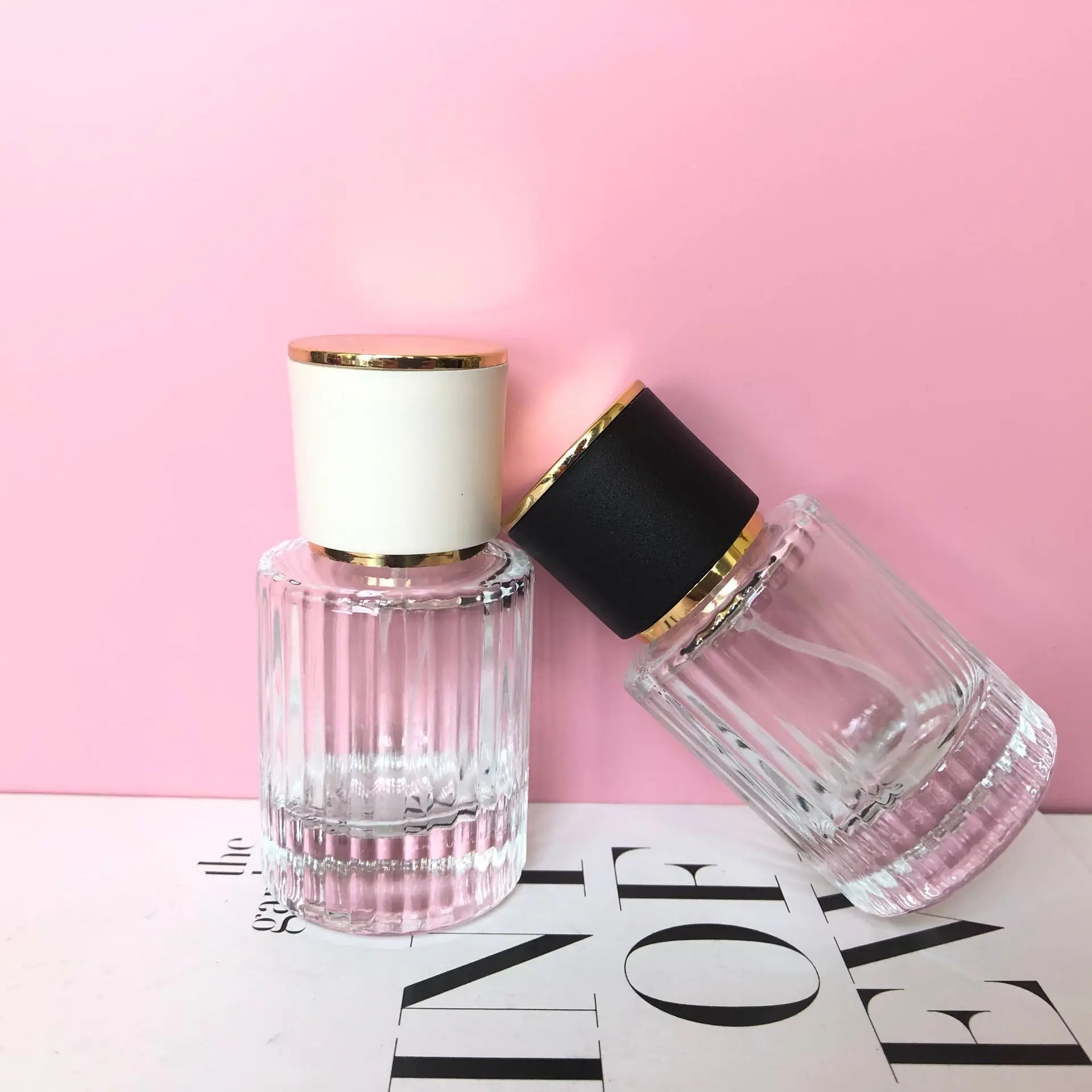 

Portable Glass Empty Bottle 30ml Perfume Pressed Spray Bottle Cosmetics Dispenser Portable Travel Refillable Cosmetics Container