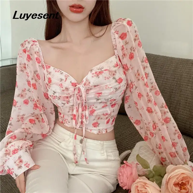 

Sweet Female Strapless Sexy Floral Print Chiffon Blouse Summer Lady Halter Lantern Long Sleeve Short Pleated Blouses Chic Blusa