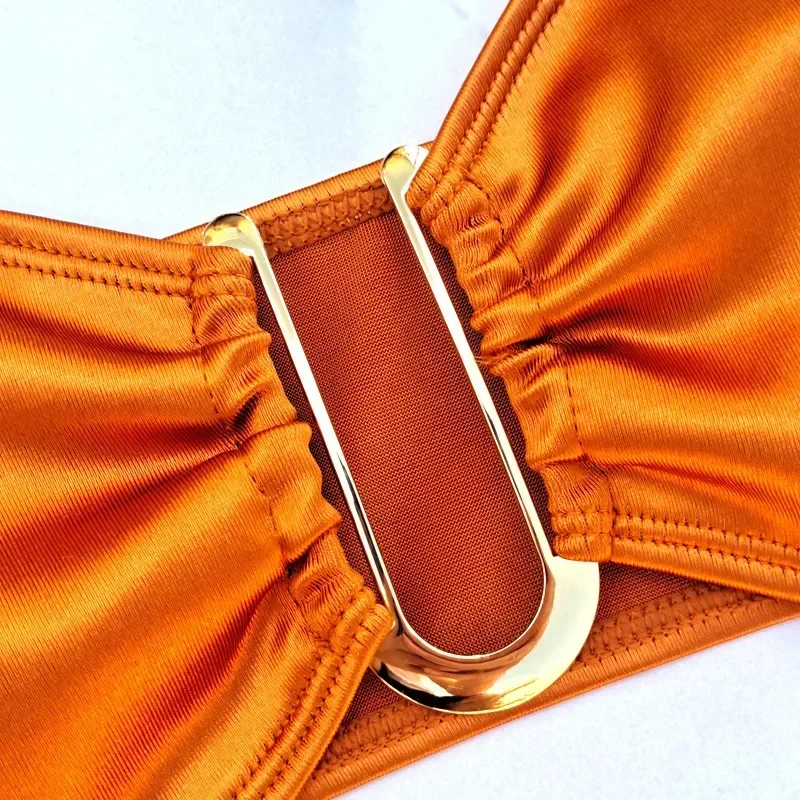 Новинка 2024 комплект бикини-бандо из двух предметов с открытыми плечами купальный