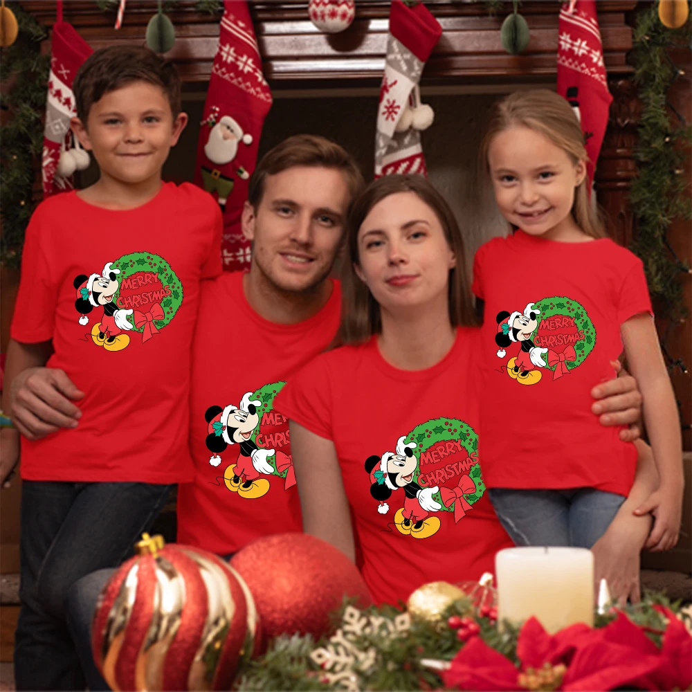 

Disney Mickey Merry Christmas Family Matching Clothes Dad Mom Daughter Son Xmas T-shirt Red Home Casual Kids Tops Ropa Familiar