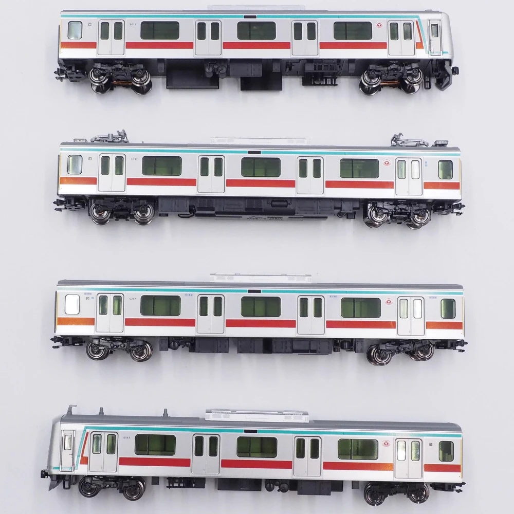 Фото Модель поезда KATO N в масштабе 1/160 Tokyu Corporation 5000 Series Commuter Train 10-1454 и 10-1455, набор поездов, 10 машин, игрушка для мальчиков в подарок №5