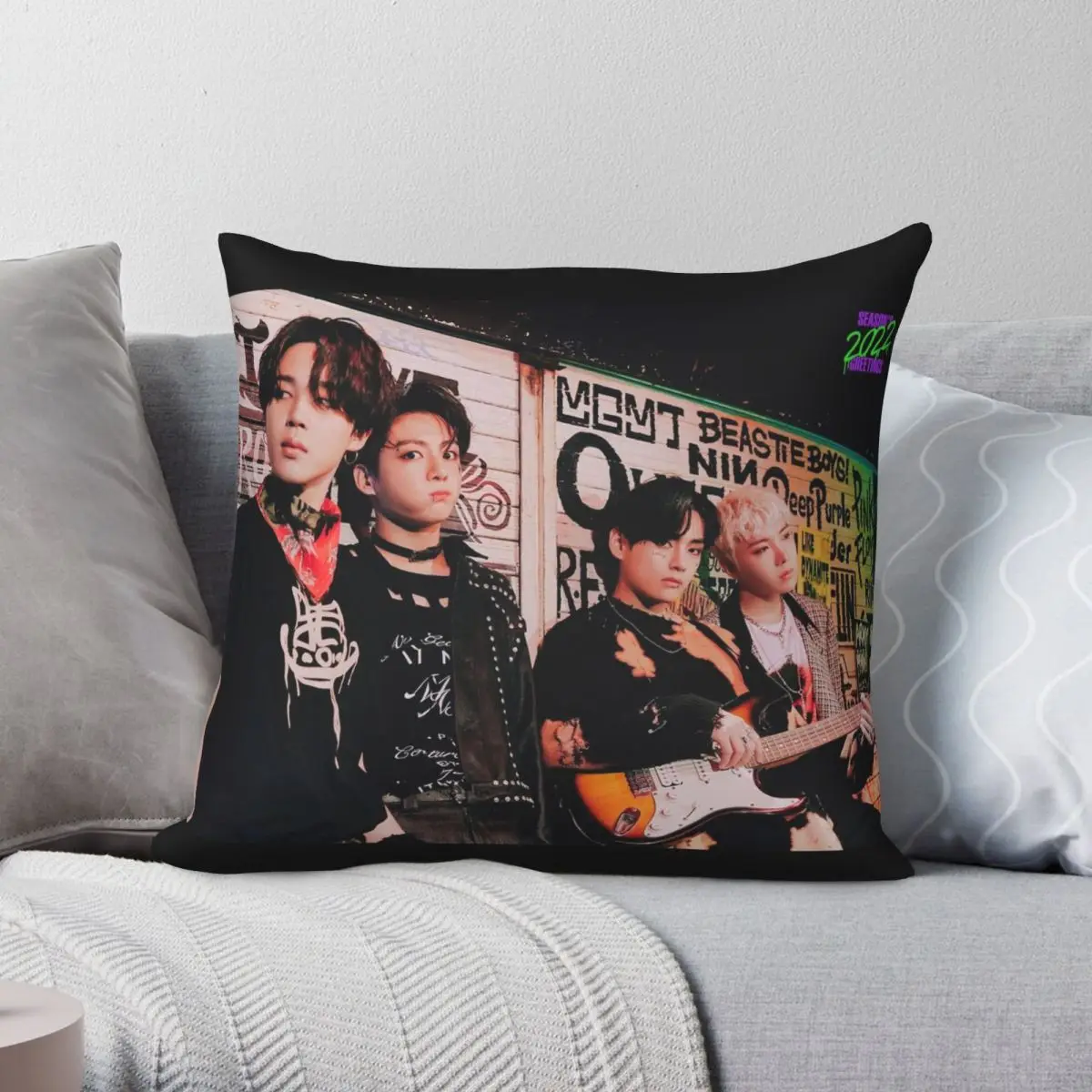 

2022 Season Greetings Square Pillowcase Polyester Linen Velvet Printed Zip Decor Home Cushion Cover
