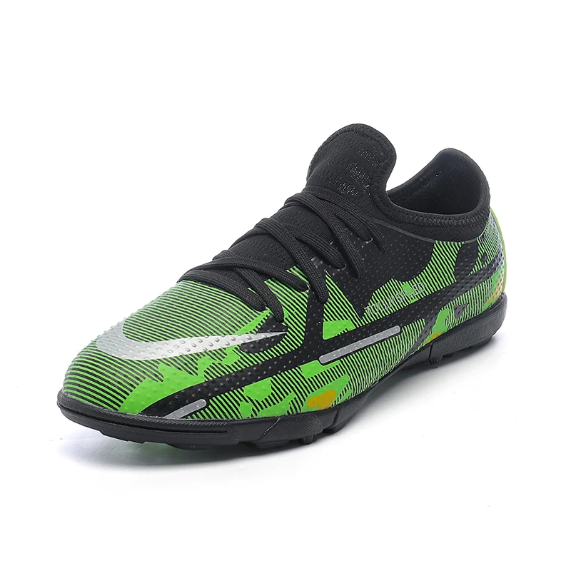 Slip-On Men High-Top Soccer Shoes Anti-Slip Grass Training Football Boots Kids Ultralight Turf Sports Footwear Large Size Shoes