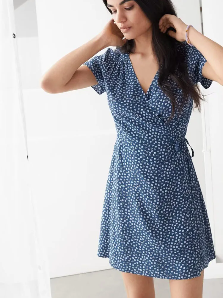 

Женское льняное мини-платье с поясом, винтажное модное платье в горошек с V-образным вырезом и коротким рукавом, 2023