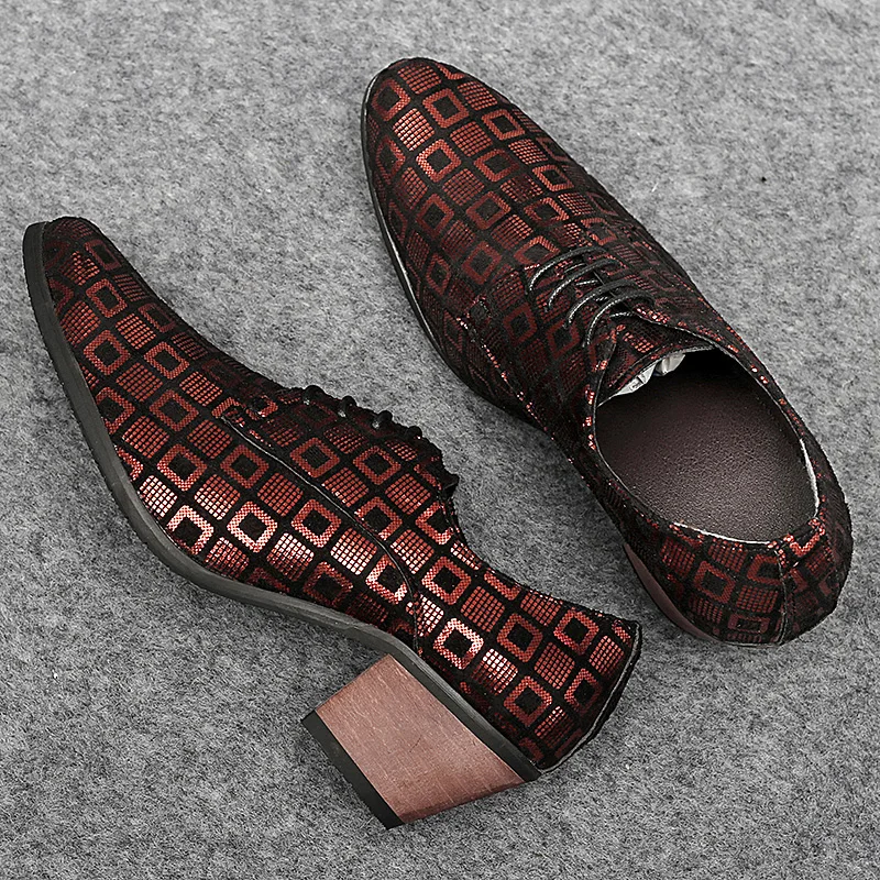 Модные мужские классические туфли на высоком каблуке с острым носком