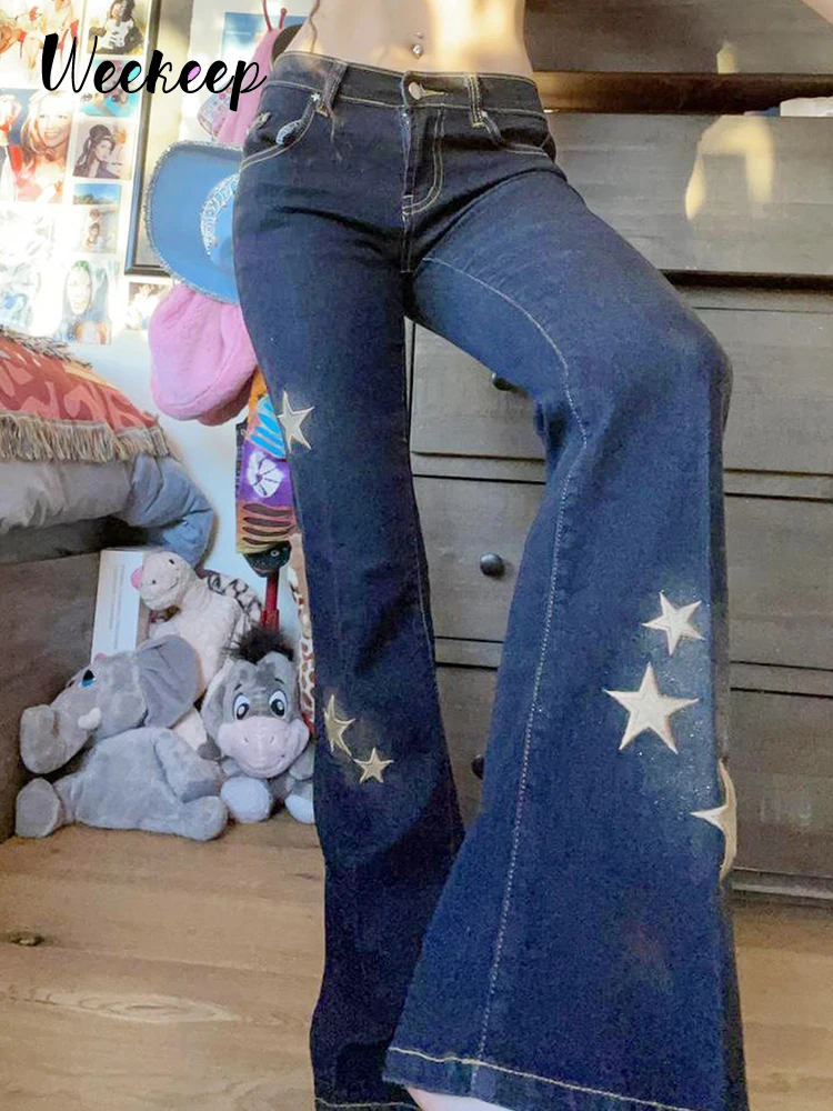 

Женские расклешенные джинсы Weekeep, уличные повседневные брюки с низкой посадкой и вышивкой в виде звезд, Y2k, эстетичные джинсовые брюки