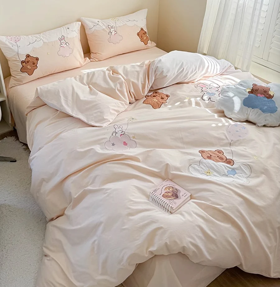 Милый комплект постельного белья с вышивкой медведя и кролика сине-зеленый