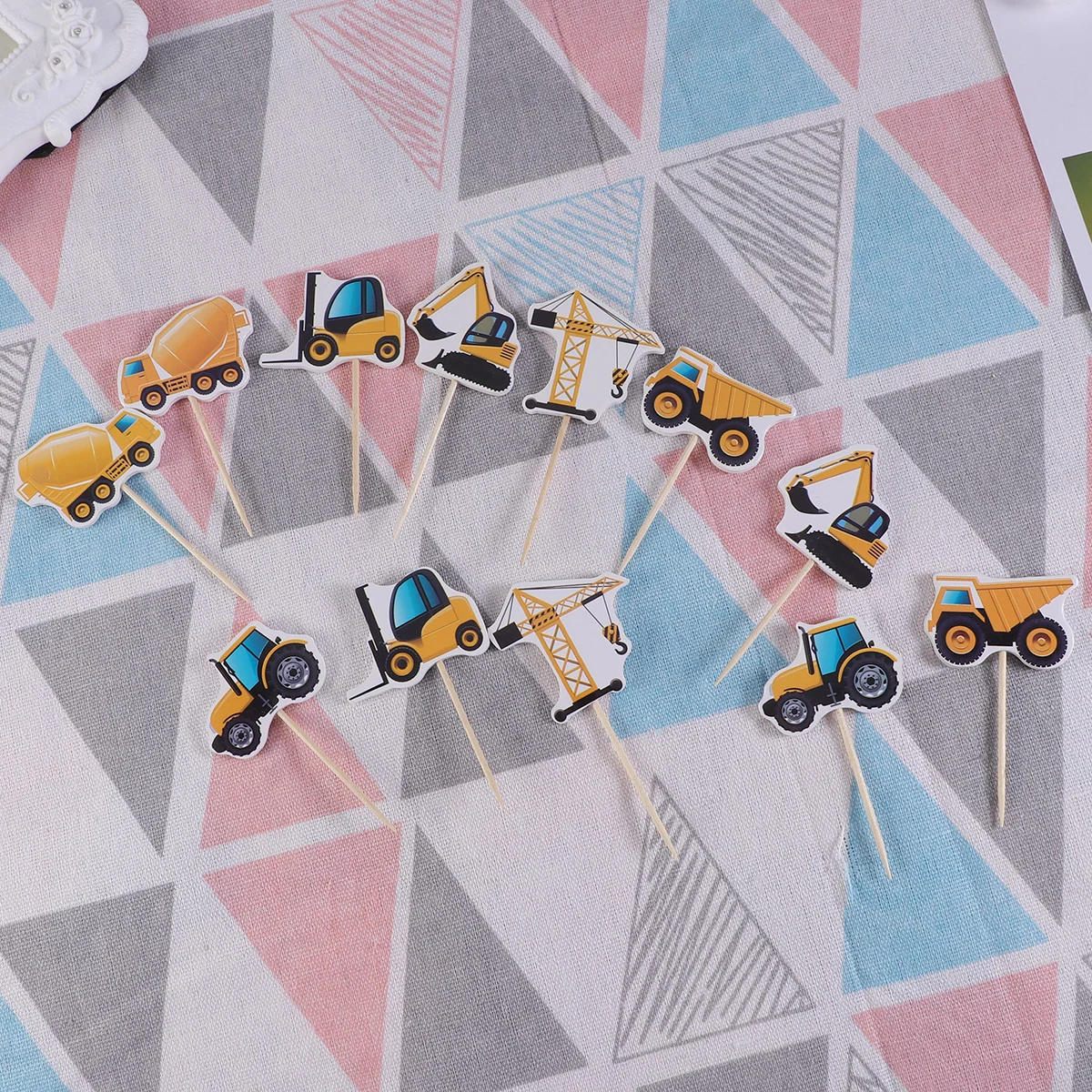 

12pcs Construction Theme Party Favors Dessert Toppers Kids Birthday Party Favors Birthday Cake Decor Fruit Topper