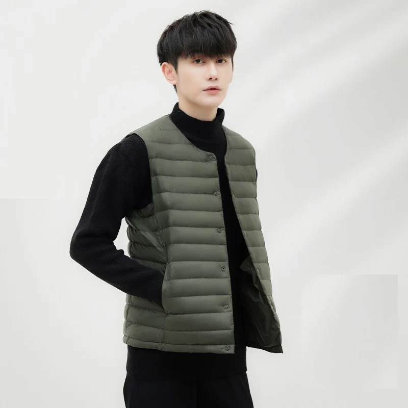 New Men Ultra Light Down Vest Portable V-neck Sleeveless Coat Plus Size 90 White Down Vest Men Winter Warm Liner Men's Down Vest