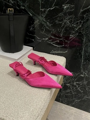 Pure Color Ribbon Winding Summer Shoes European and American Newest Style Thin High Heel Pointed Toe Fashion Show Woman Sandals