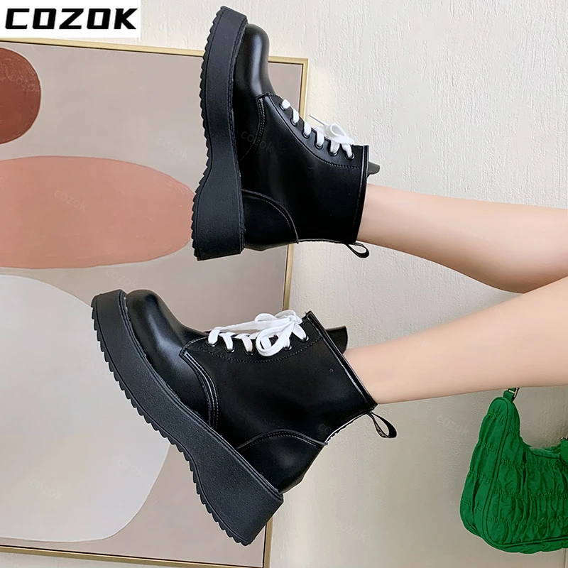 Женские ботинки на массивном каблуке со стразами высокие обувь платформе