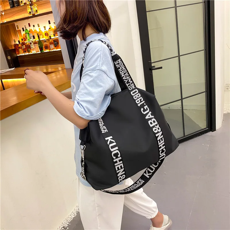 

2022 New Tide Korean Joker Shoulder Messenger Bag Oxford Cloth Portable Large-capacity Travel Fitness Handbags Women Bags