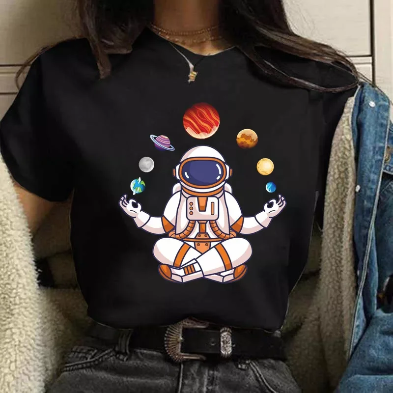 

2022NEW Funny Aesthetic T-shirt Women New Summer Fashion Cartoon Astronaut Print Tshirt Universe Space Punk Female T Shirt