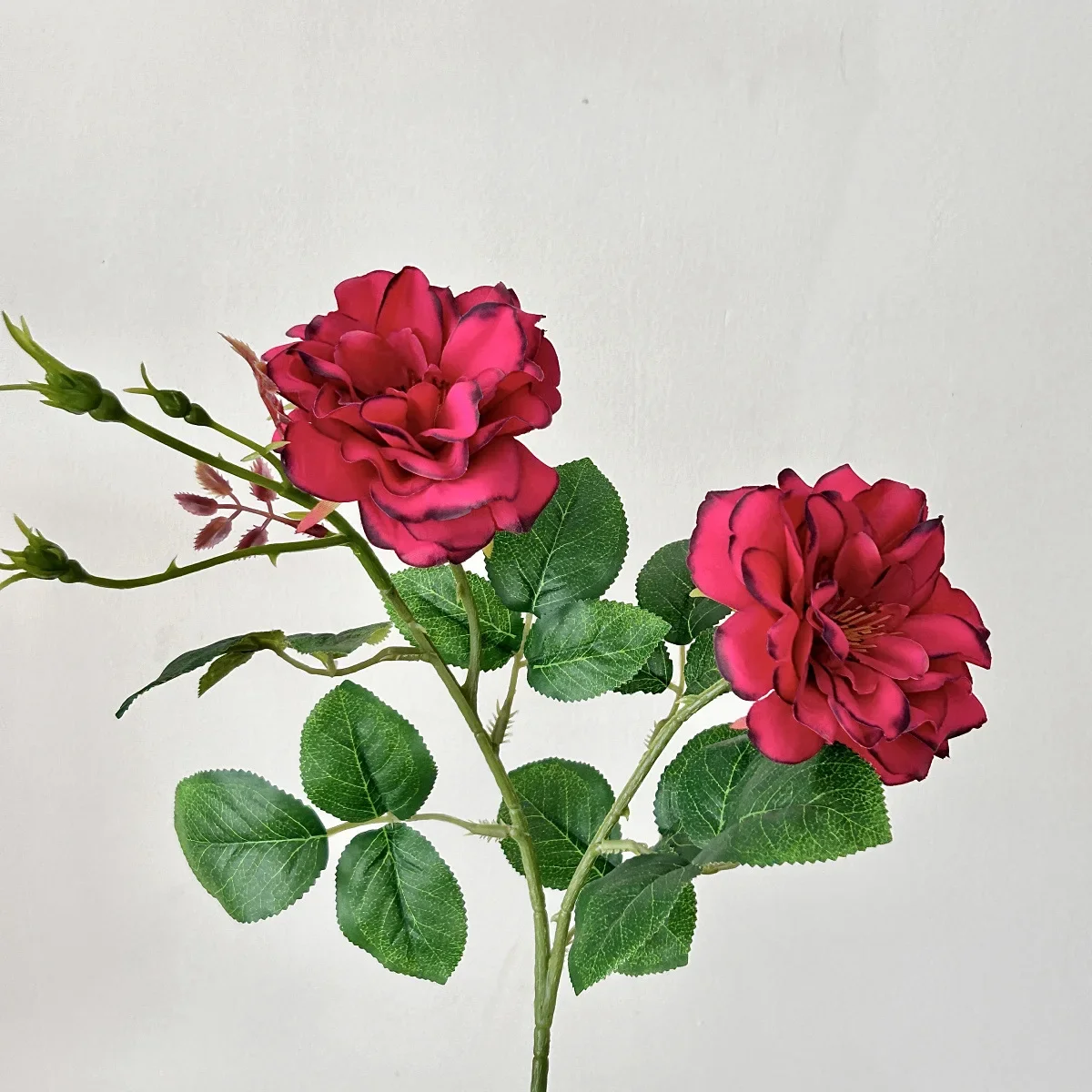 

Искусственная шелковая роза ретро