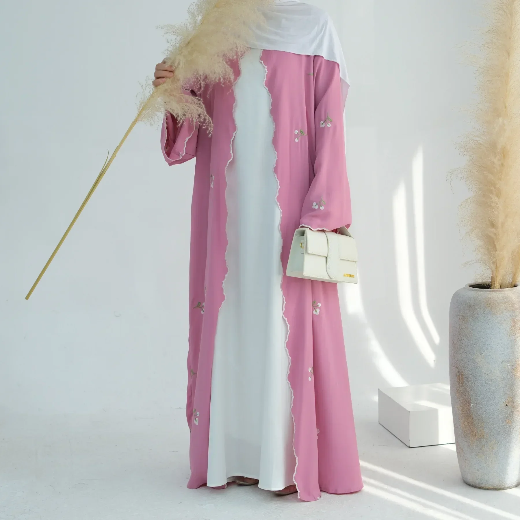 Открытая Абая Дубай роскошная цветочная вышивка Нида Абаяс исламская одежда для