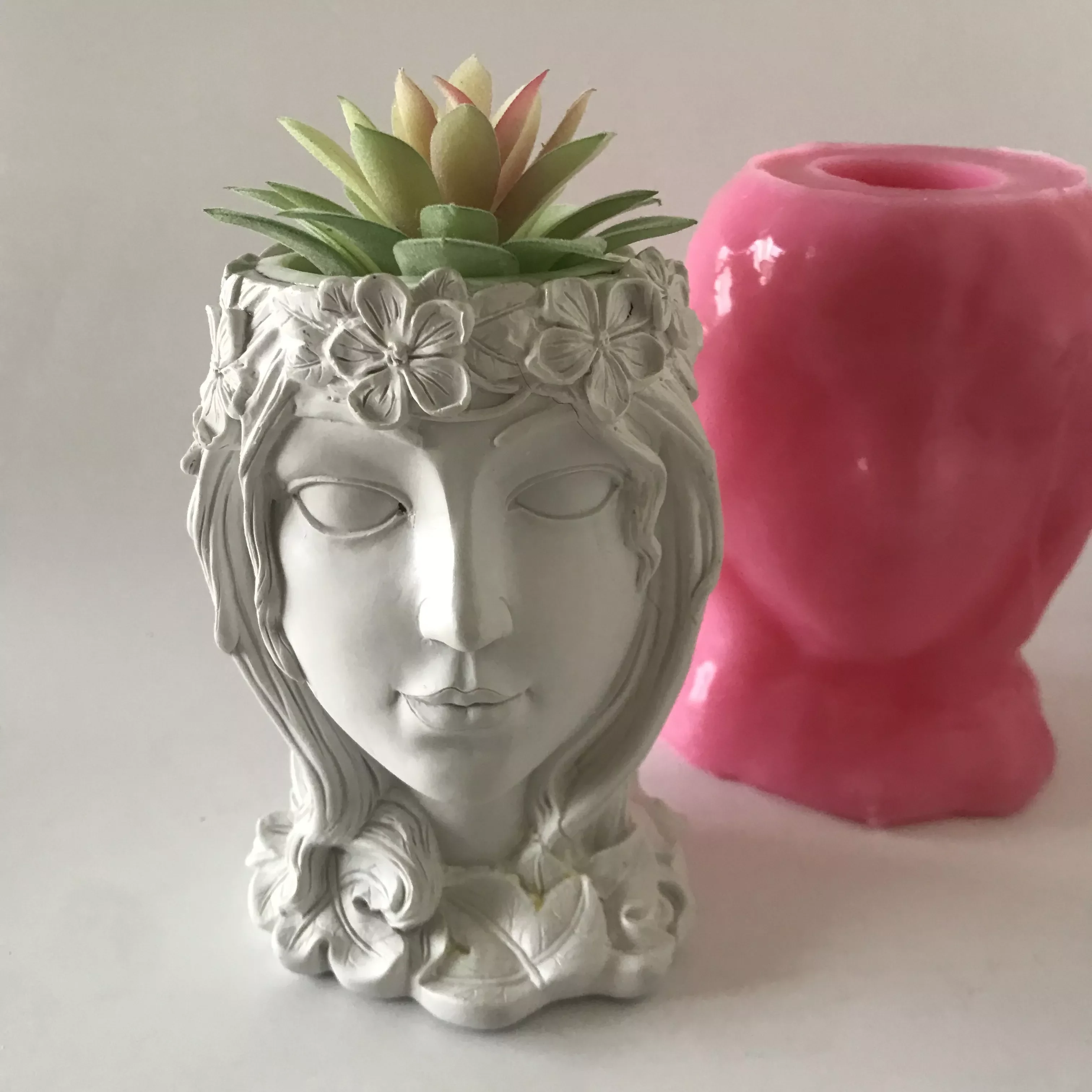 

Handmade Resin Girl Vase Silicone Mould DIY Pen Candle Holder Concrete Flower Pot Maker Concrete Plaster Silicone Planter Molds