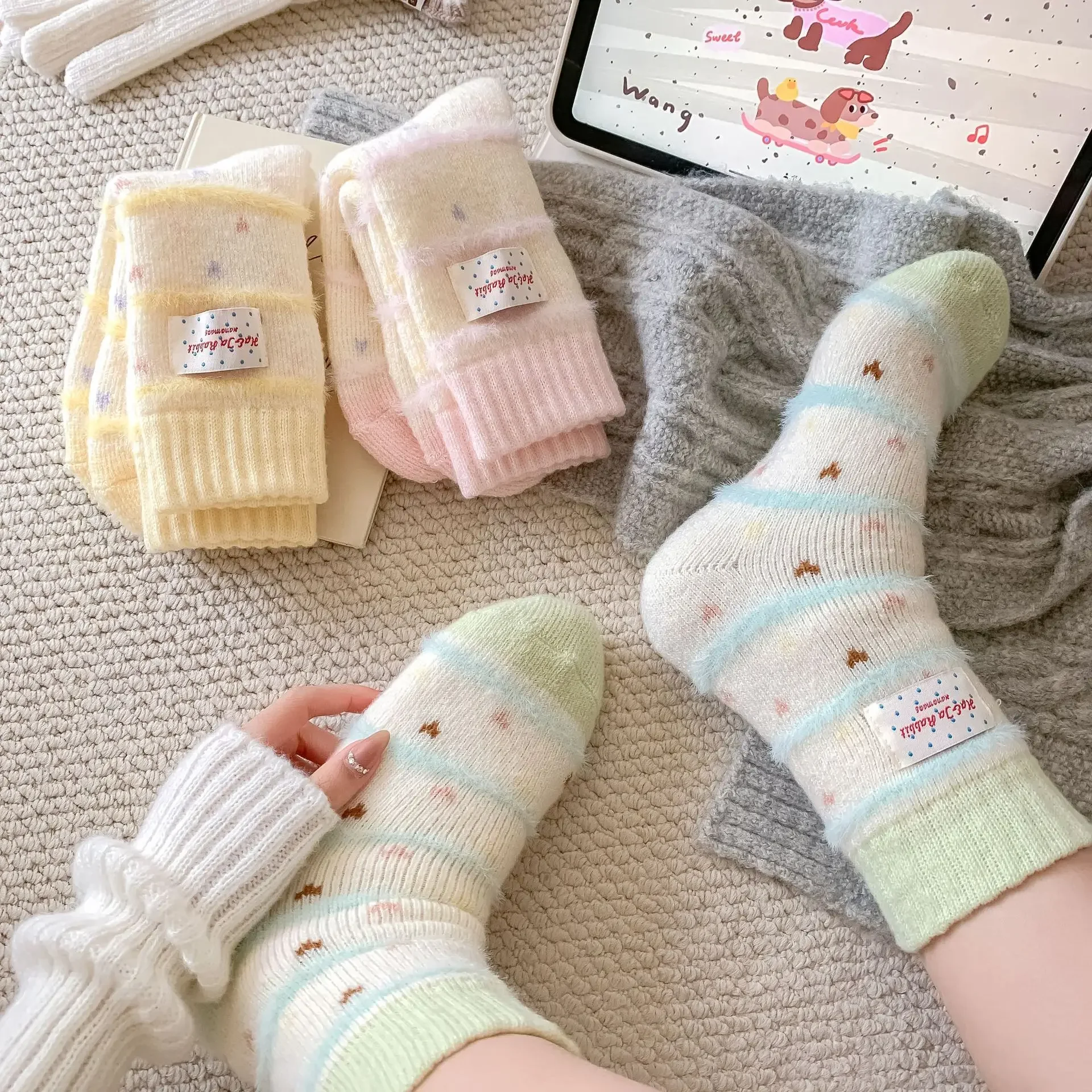 Утолщенные теплые гигантские флисовые носки осенне-зимние для сна полосатые