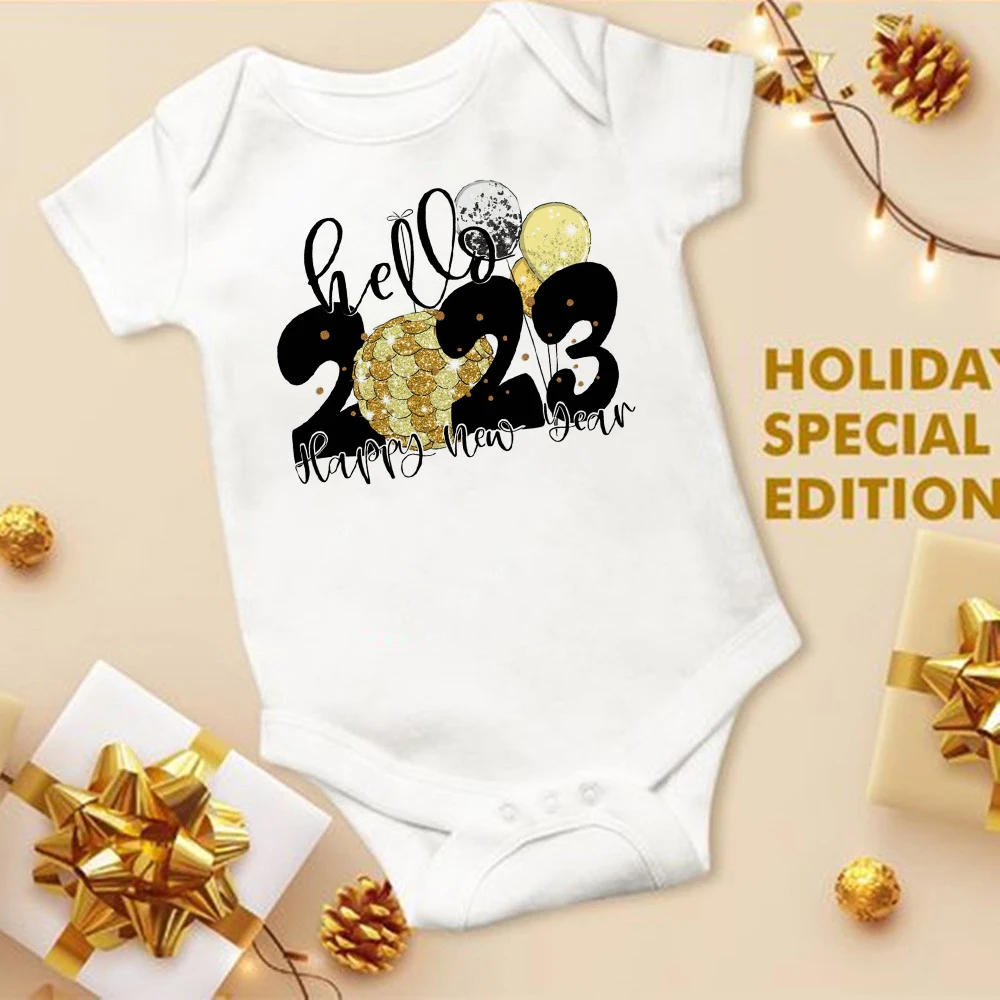 Одинаковые наряды для семьи Hello 2023 Новогодняя партия футболка папы мамы и дочки