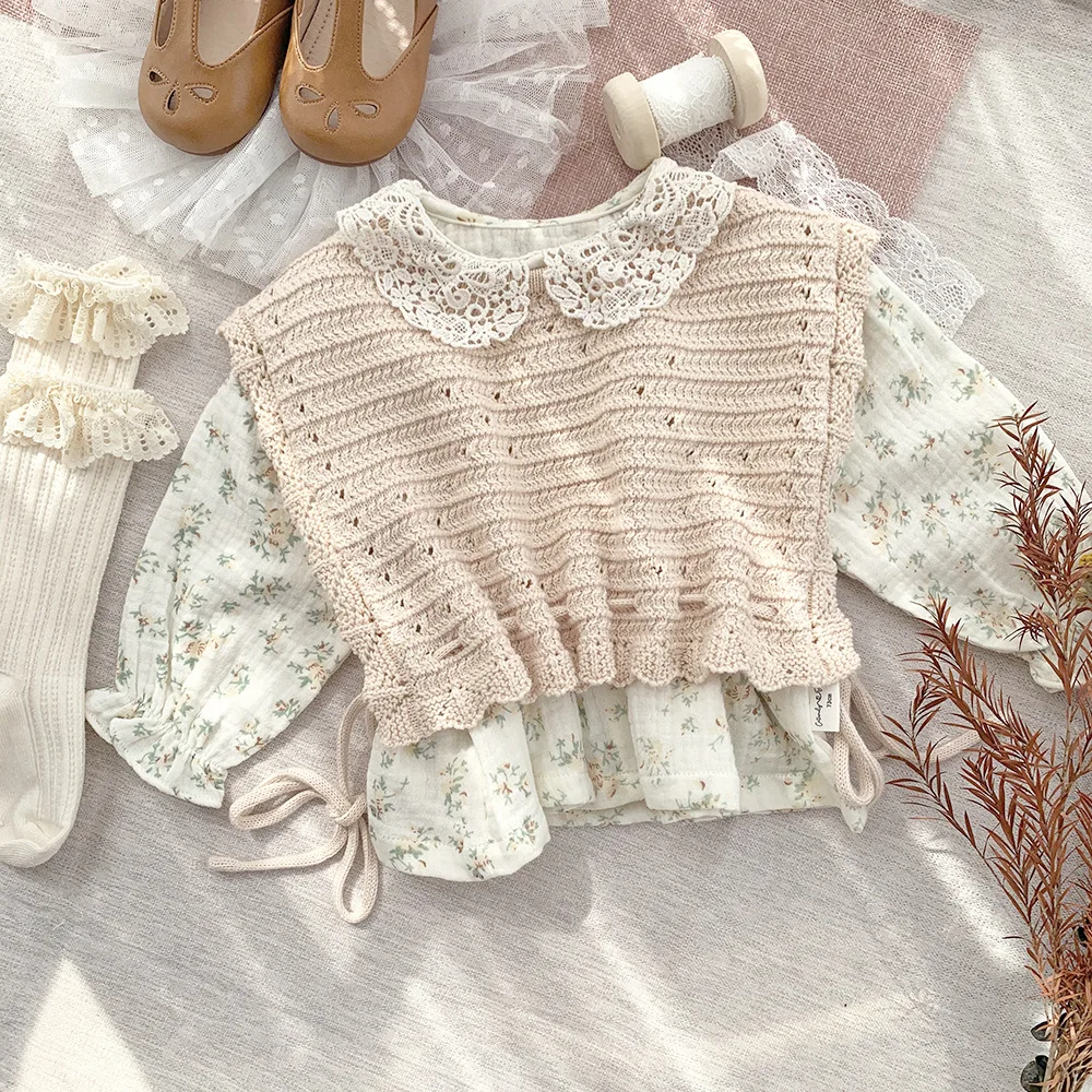 New Children's Knitting Vest Hollow Out Sweater Waistcoat Girls Round Neck Bow Princess Warm Children's Vest Baby Sweater Tops