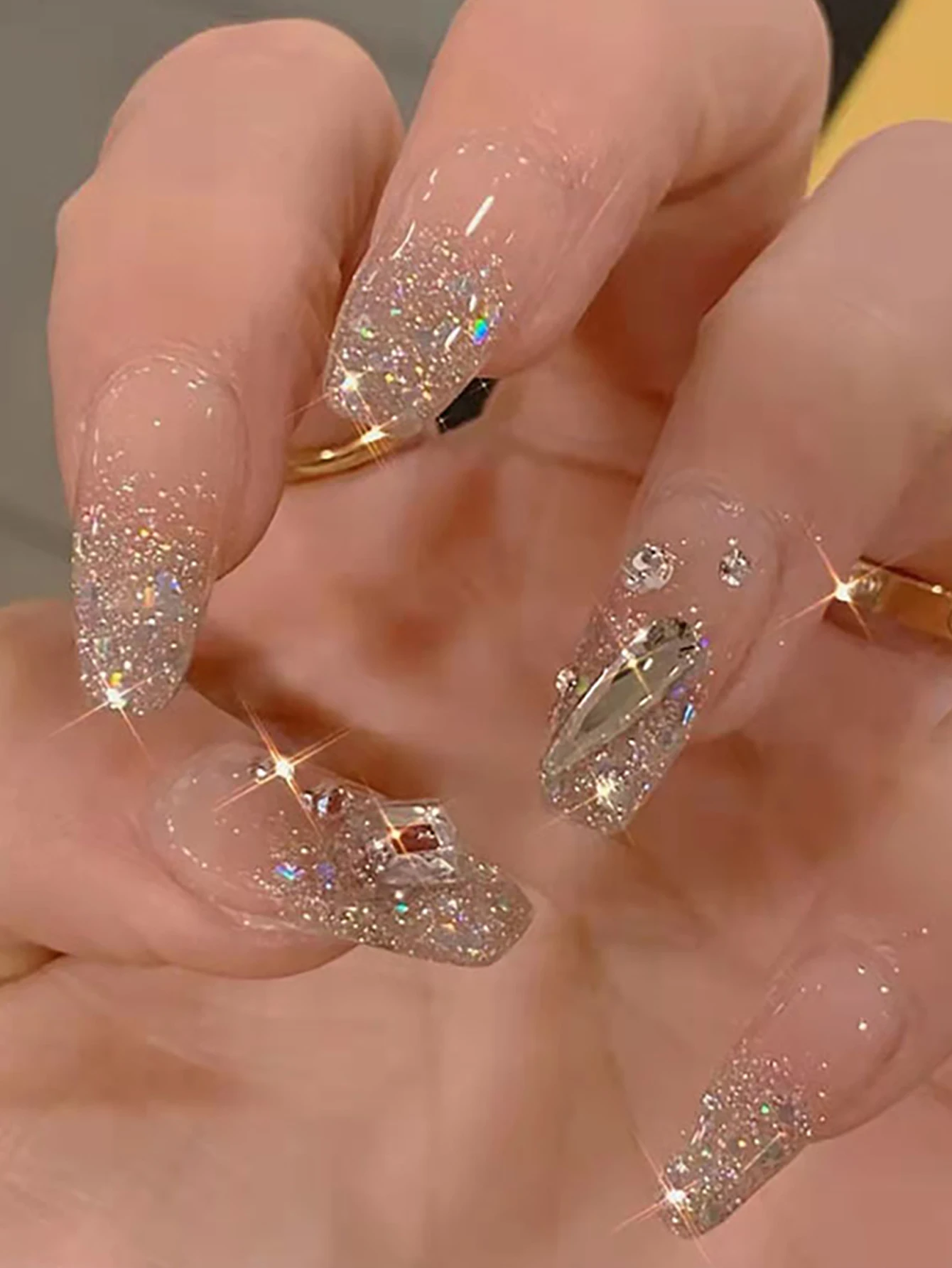 

Women Hands Makeup Artificial Nails No Stimulation Press-on Artificial Nails for Women Girls Everyday Wear