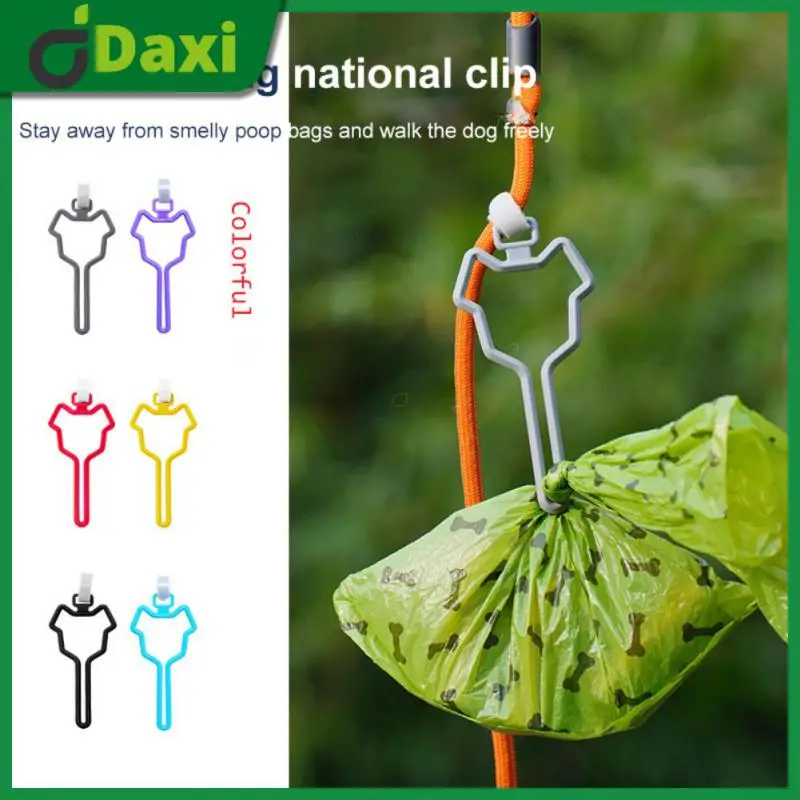 

Dog Waste Bag Dispenser Hands-free Clip Pet Waste Carrier Traction Rope Poop Bag Clip Garbage Bag Clip Clean Tools Pet Supply