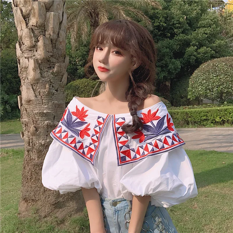 

Elegant Floral Embroidery Women Shirts Vintage Blusas Mujer De Moda 2022 Korean Chic Puff Sleeve Blouse Clothes Tops