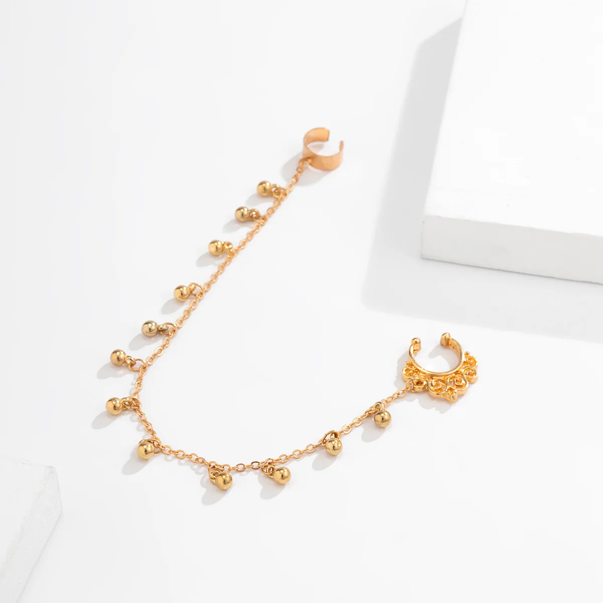 1 шт. женское кольцо с имитацией пирсинга |