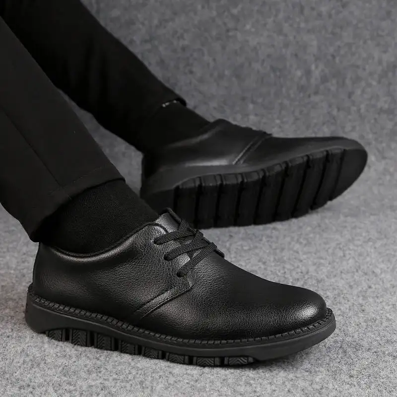 

Summer Sports Shoes Light Sneakers Male Luxury Brand High Quality Sport Shoes Number 7.5 New Men's Running Sneakers Top Tennis