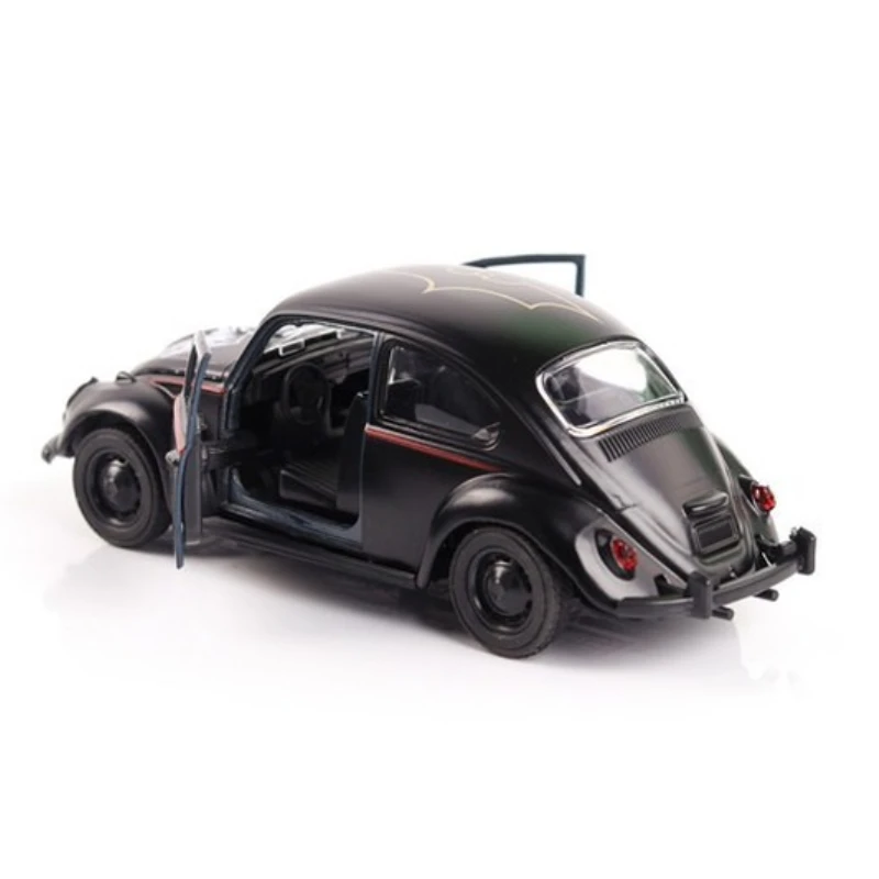 Литая модель автомобиля в масштабе 1:36 13 см мультяшная Batmans Beetle открывающаяся