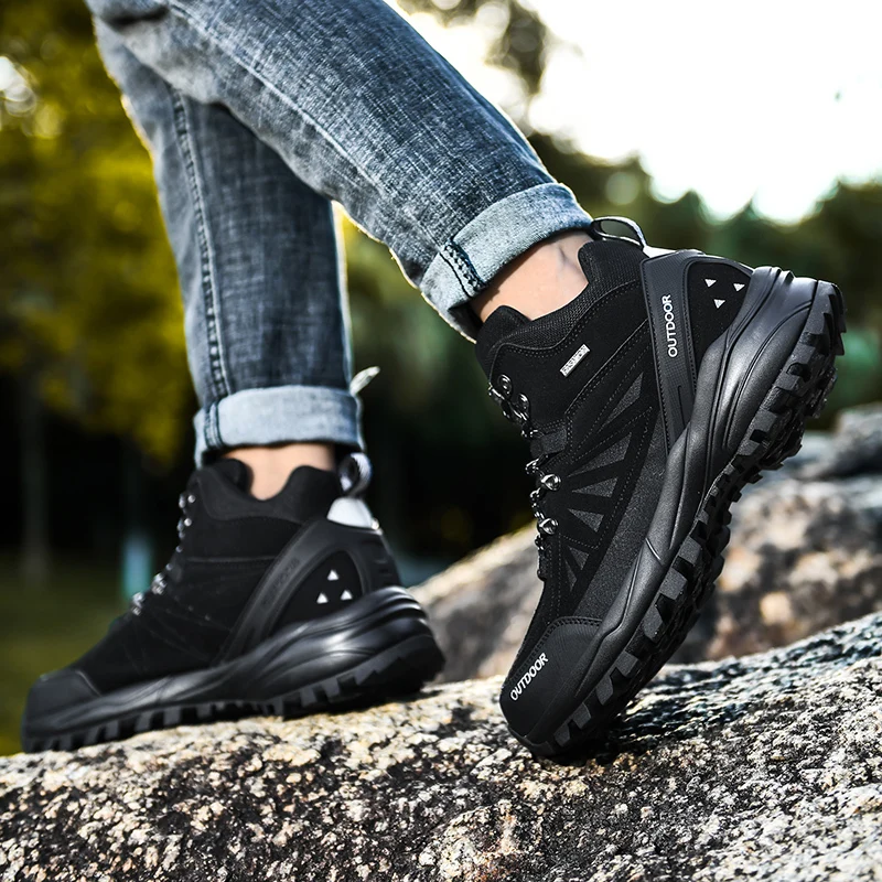 Outdoor Men Winter Boots Hiking Shoes Padded Warm Trekking Men Boots High top Mountain Climbing Sneakers Men Tactical Sneakers