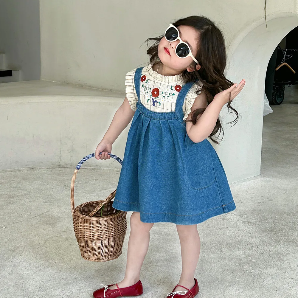 

Детское платье с цветочной вышивкой, без рукавов