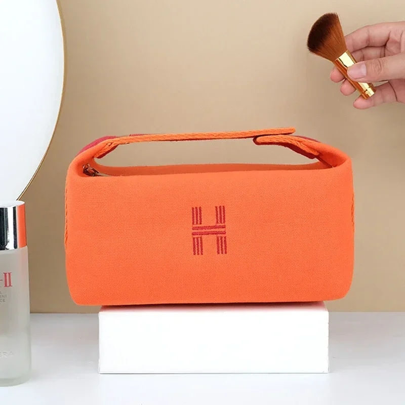 

Simple Waterproof Canvas Makeup Pouch Fashion Fall New Cosmetic Case Women Makeup Organizer Toiletry Bag Travel Cosmetics Bags