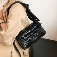 2022 summer new fashion fashion luxury high quality all match messenger bag shoulder armpit small square bag pleated womens bag