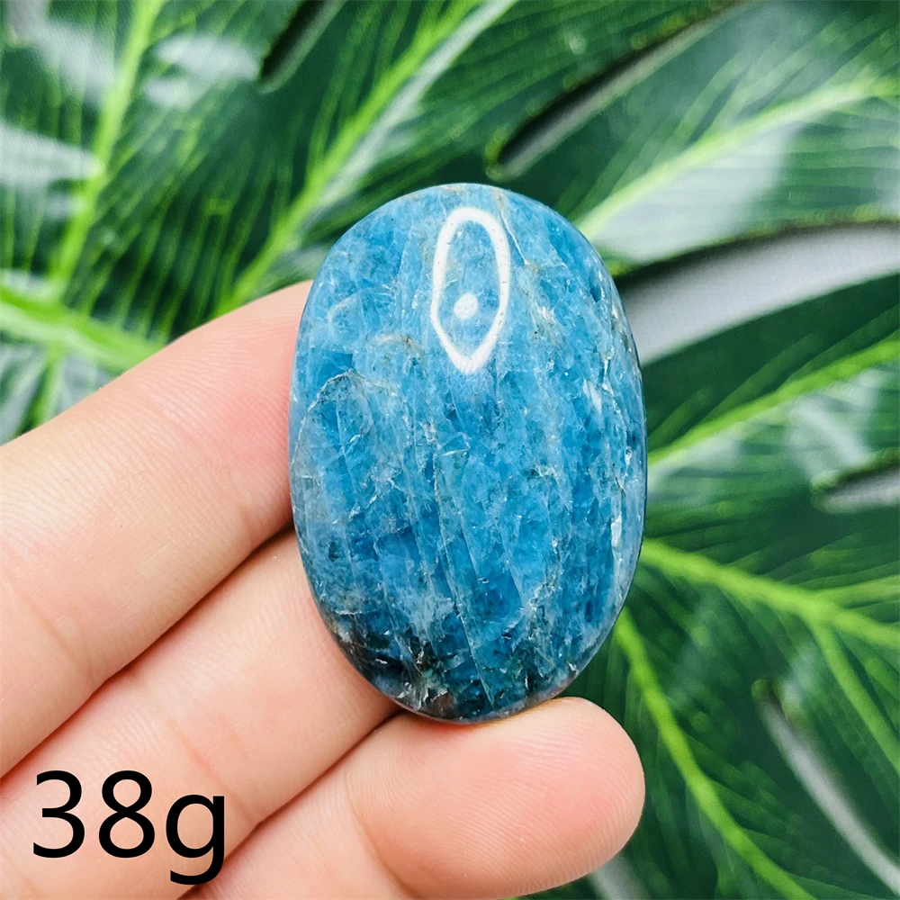

Кристалл кошачий глаз синий апатит YOCO