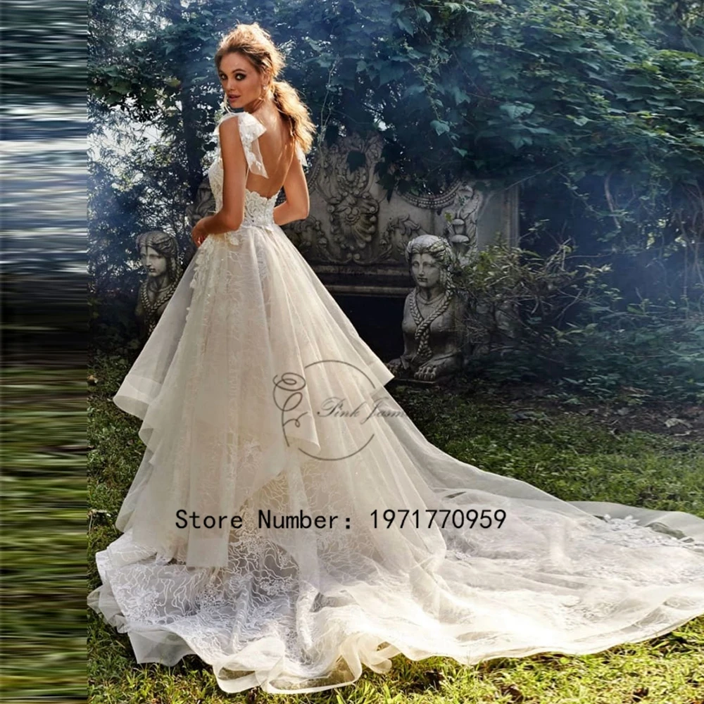 Рисунок 2 - Женское свадебное платье с бантом