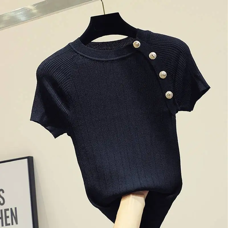 

Лето 2022, облегающий вязаный свитер с вырезами и металлическими пуговицами, женская футболка из вискозы с короткими рукавами, Топ