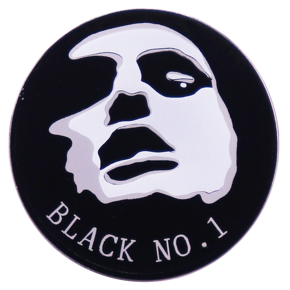 Эмалированная брошь Петер Блэк № 1