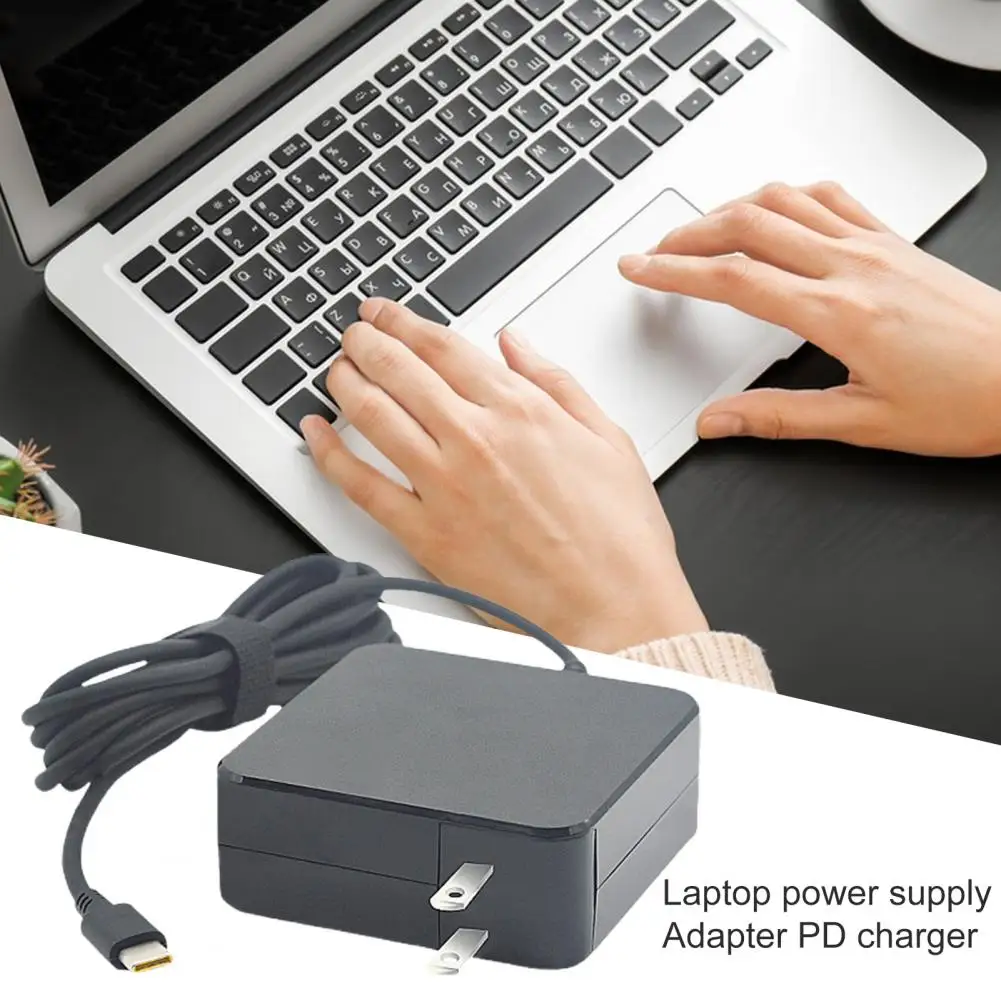 

45W 65W Safe Laptop Power Adapter Portable Plug-and-Play Type-C Notebook Power Adapter Laptop Adapter Charger Power Supply