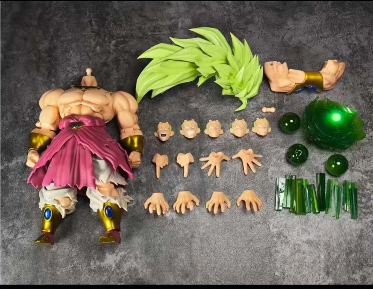 Фото В наличии: Фигурка Dragon Ball ZT Studio Broly Ancient Warrior Green Hair ZT0203, стандартная, с эффектом боевых повреждений, коллекционная, подарок №5