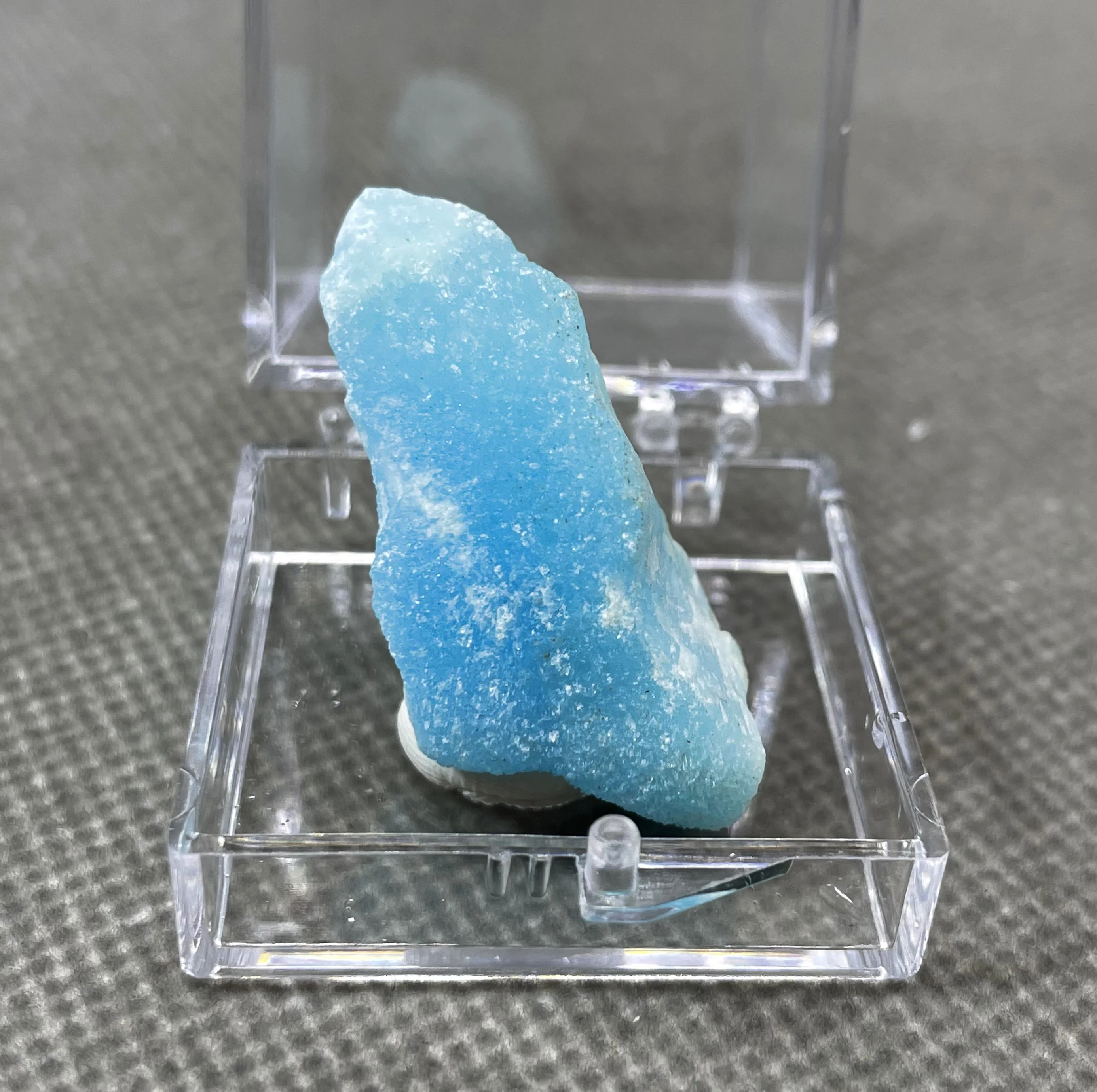 

NEW! 100% natural Blue Aragonite minerals specimen stones and crystals healing crystals quartz from China (box size 3.4cm)