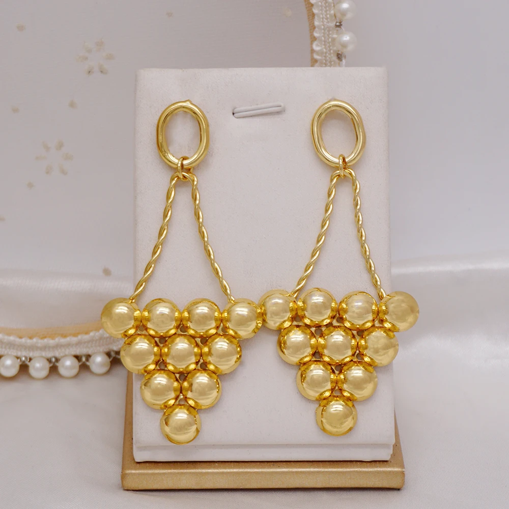 Висячие круглые серьги золотого цвета массивные для женщин ювелирные изделия