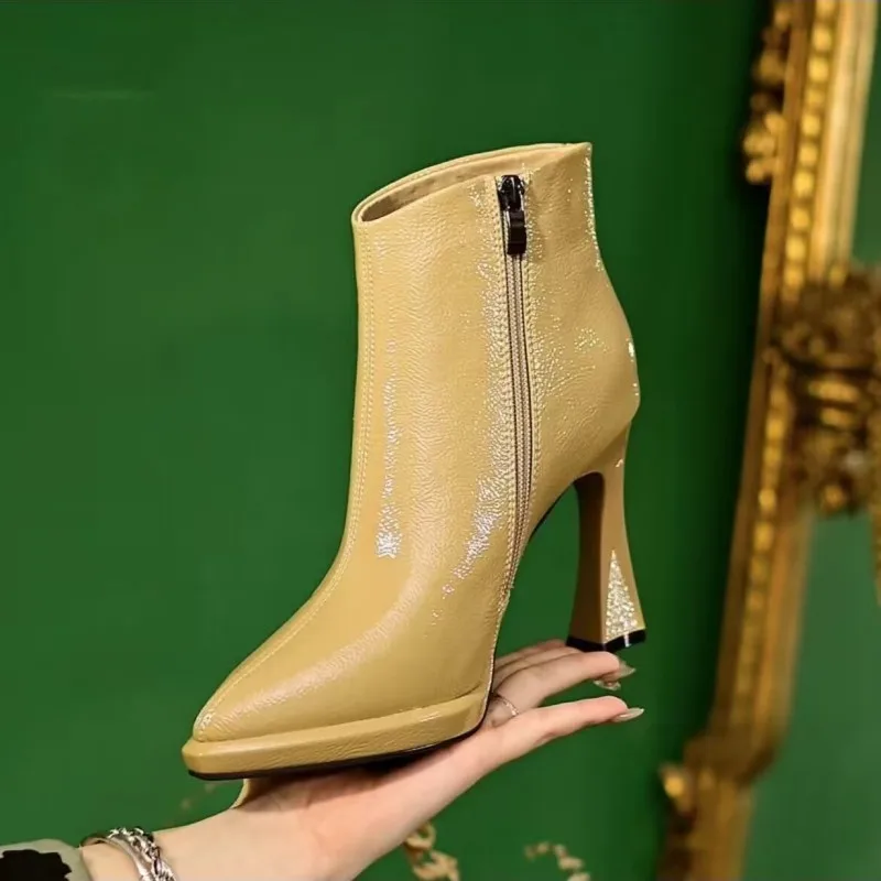 

2023 Spring Autumn Pointed Solid Waterproof Platform Leather High Heel Zipper Versatile and Comfortable Naked Boots for Women