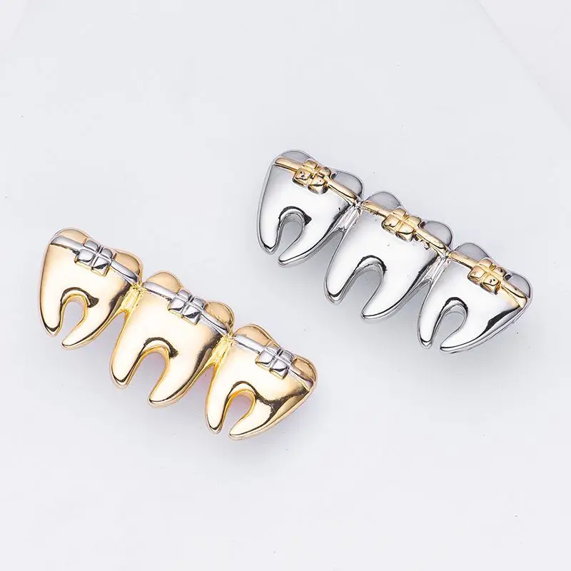 

Harong Classic Tooth Brooch Fashion Cute Two-tone Smooth Silver Plated Pin for Medical Stomatology Intern Doctor Nurse Gift