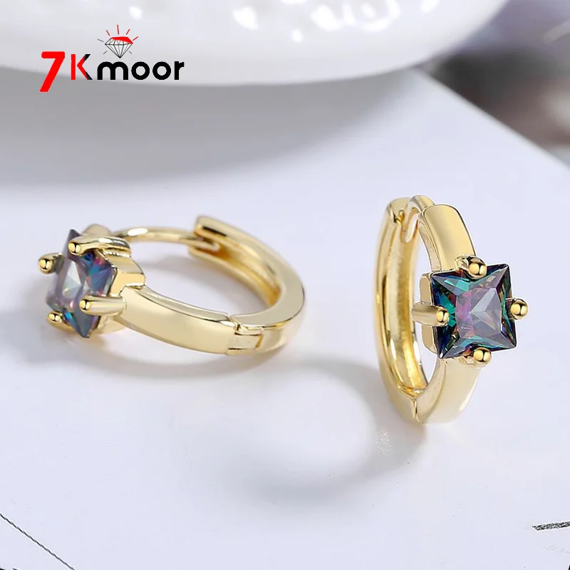 Роскошные серьги из серебра 925 пробы с блестками и фианитами